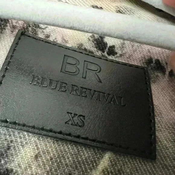 Blue Revival DARIA TIE DYE TRUCKER IN COSMOS Jean Jacket black/ pink denim - Picture 12 of 13